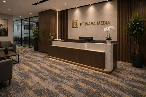 Area resepsionis PT INARA MEDIA dengan desain interior modern dan karpet custom eksklusif