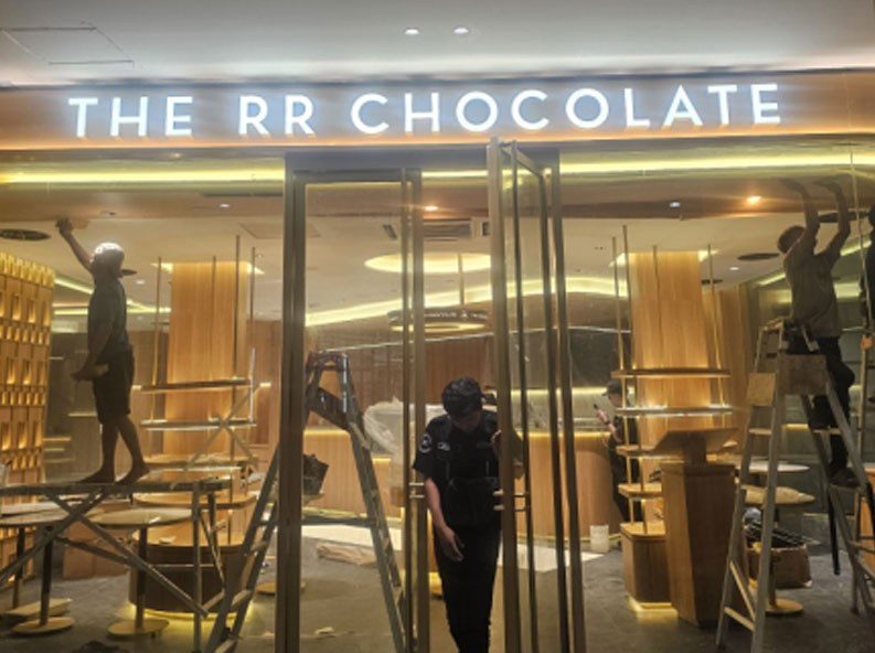 The RR Chocolate Booth